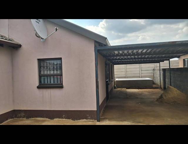 3 BEDROOM HOUSE FOR SALE IN WINDMILL PARK EXT